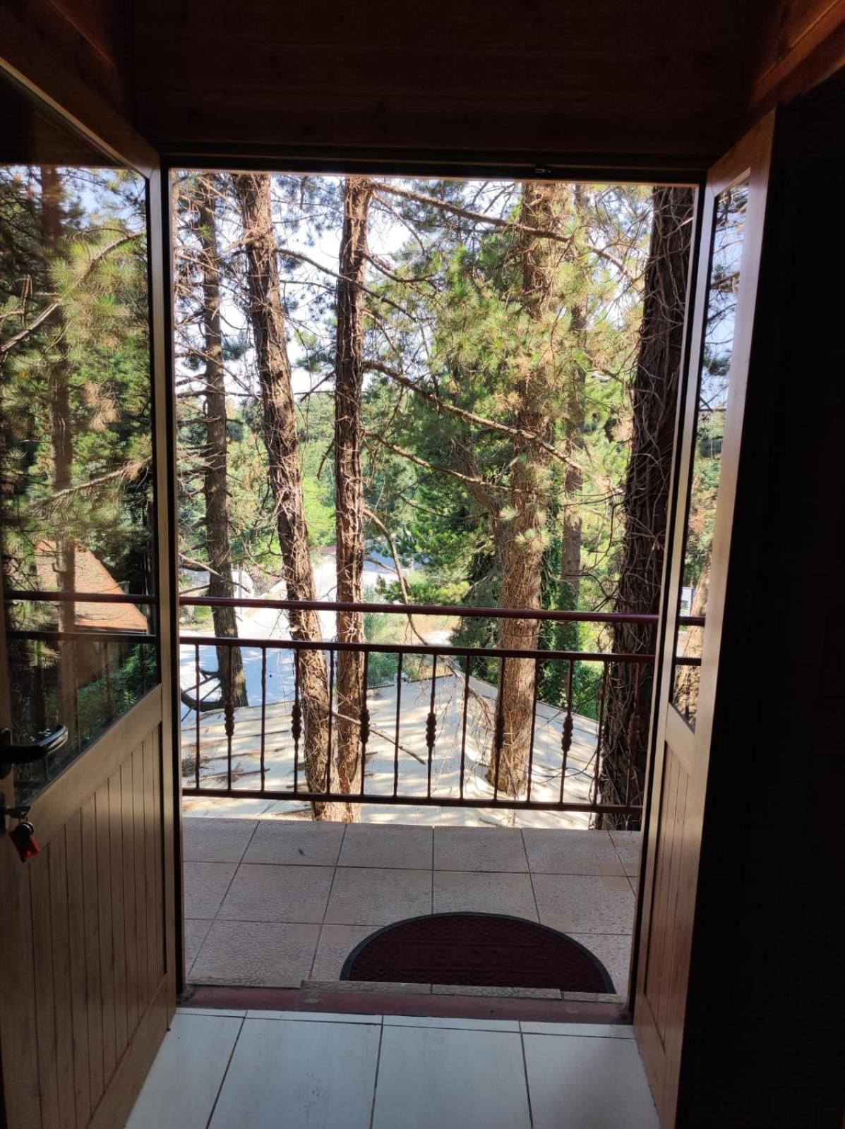 Hotel Toni Llogora Dukat Екстериор снимка